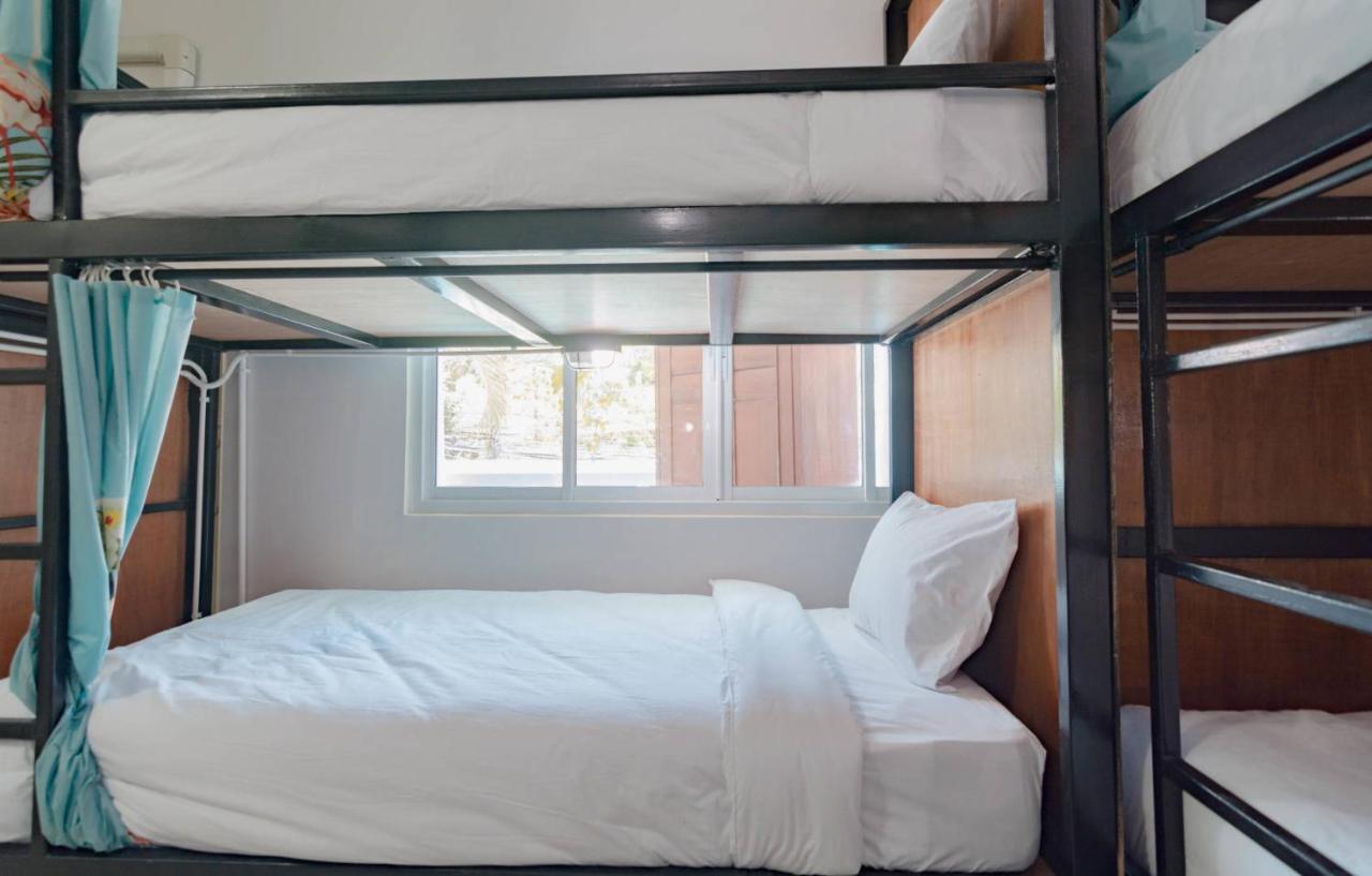 Bed At Beach Hostel Phuket Exteriér fotografie